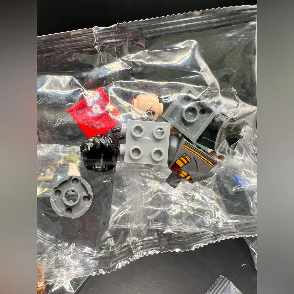 LEGO Minifigure (Qty:4) Harry Potter,‎ with various new bags with random pieces
